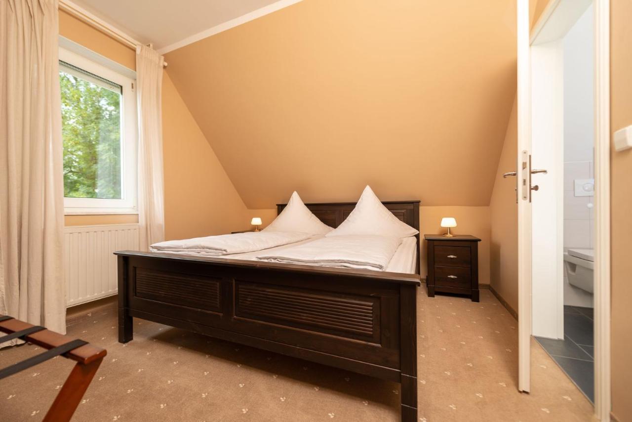 Hotel Wasserschloesschen Naumburg  Buitenkant foto